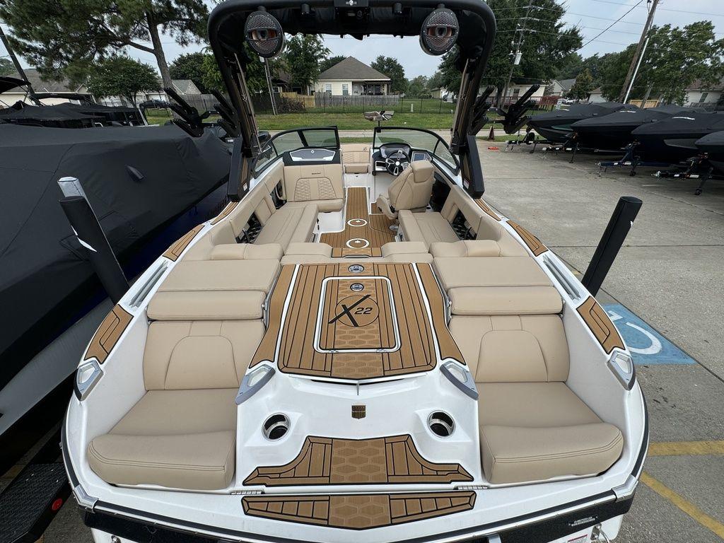2024 MasterCraft X22