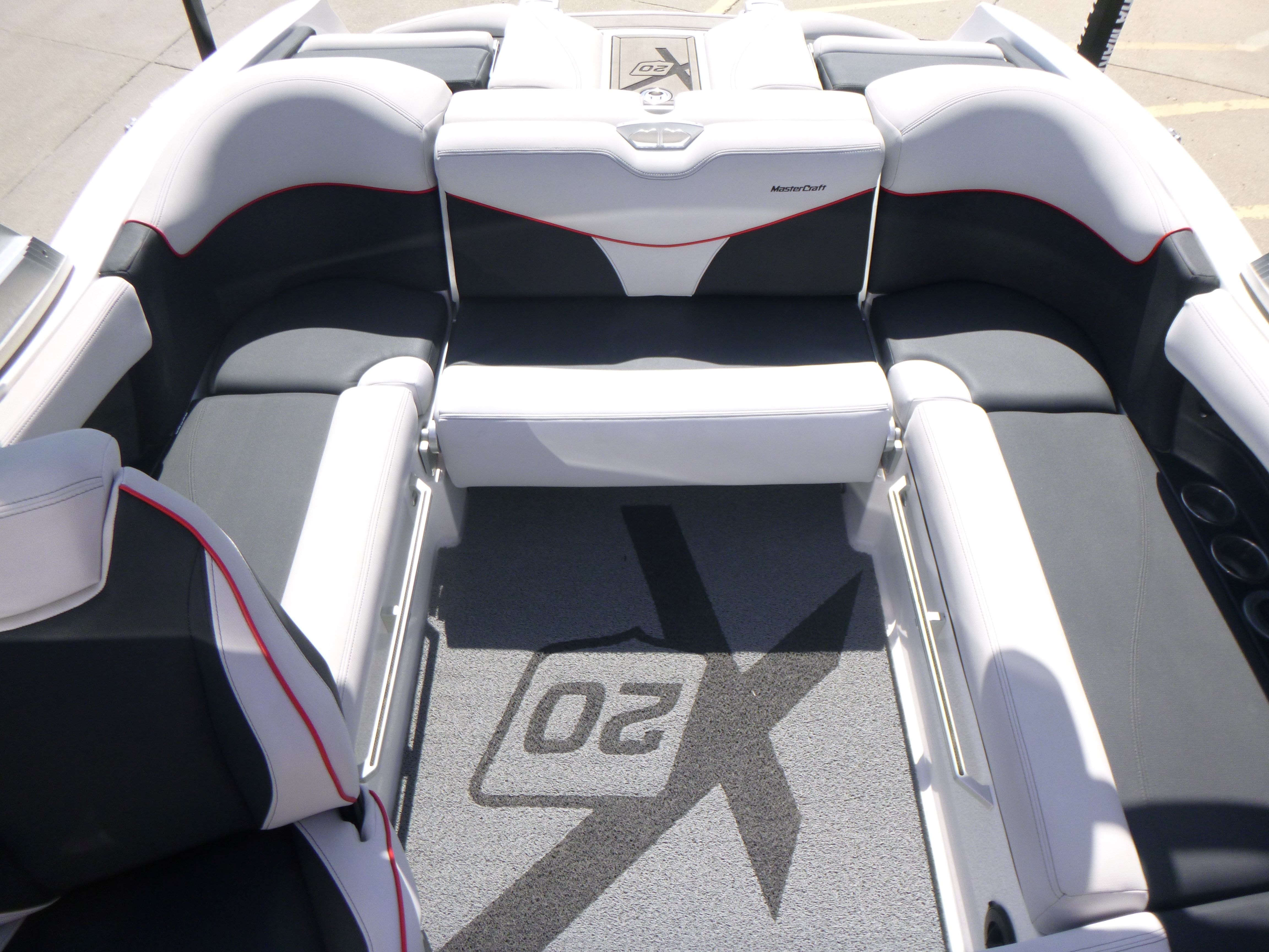 2017 MasterCraft X20