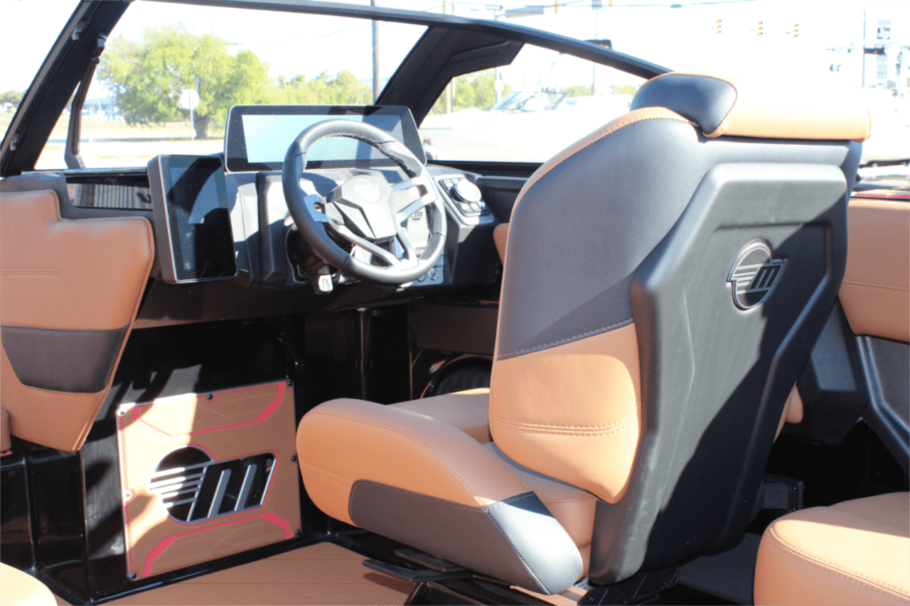 2025 Malibu 23 LSV