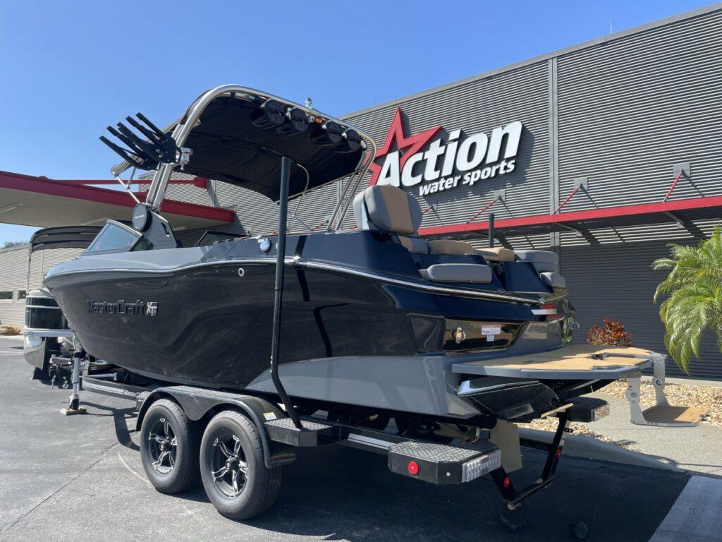 2023 MasterCraft XT23