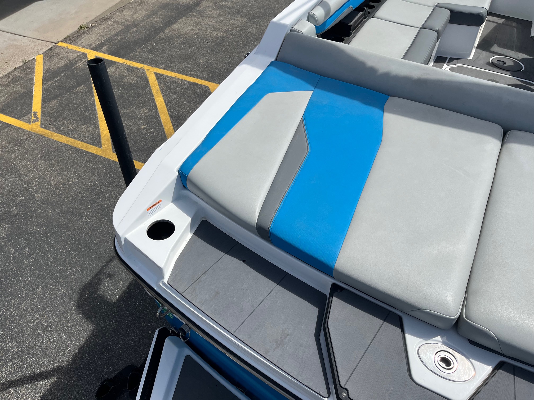 2023 Axis T220