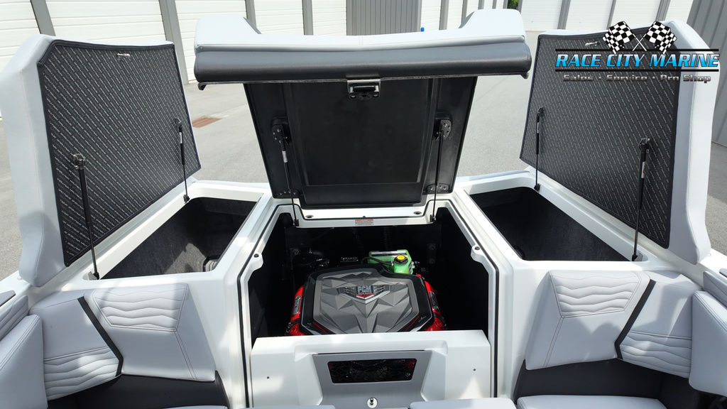 2025 Nautique G21