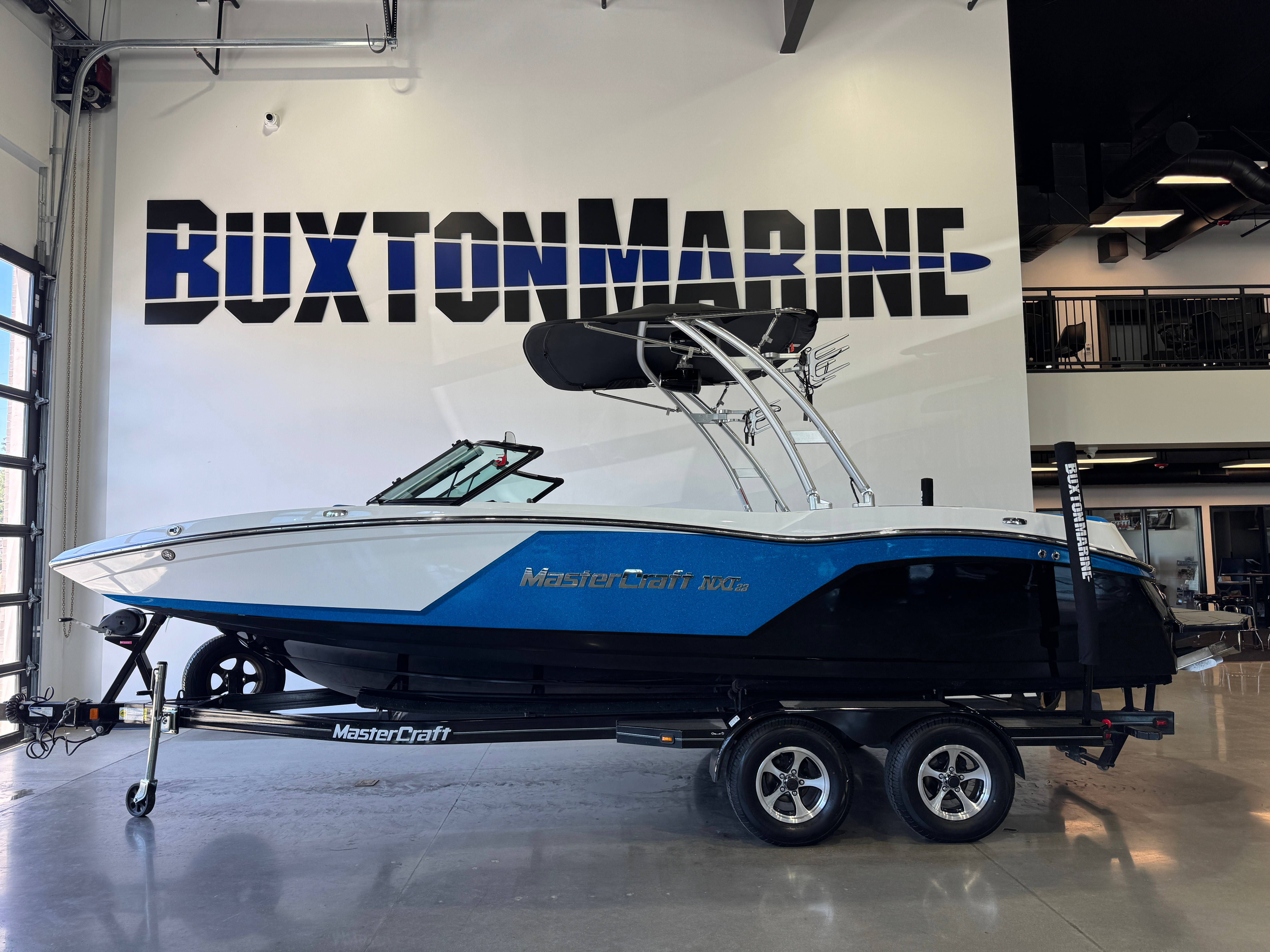 2017 MasterCraft NXT22