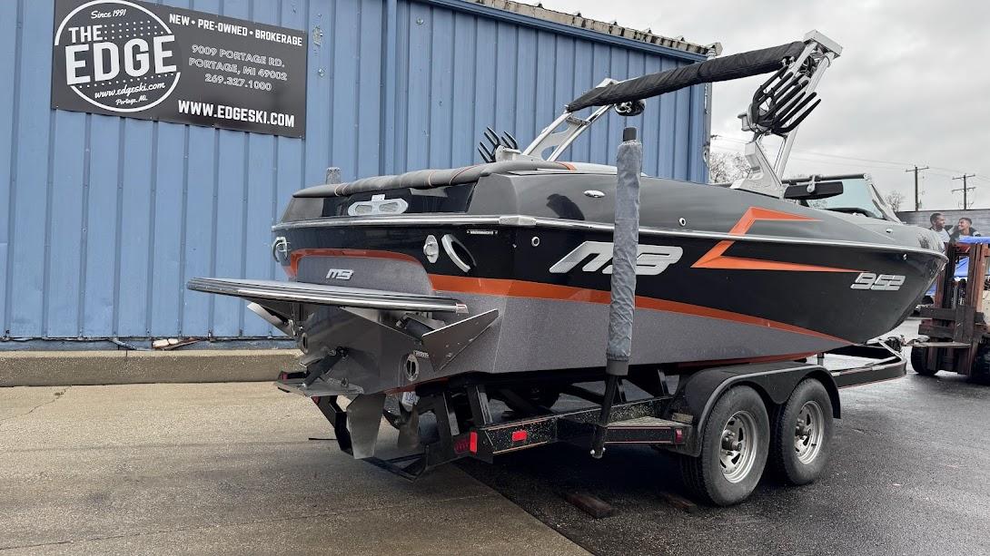 2015 MB SPORTS B52 23′