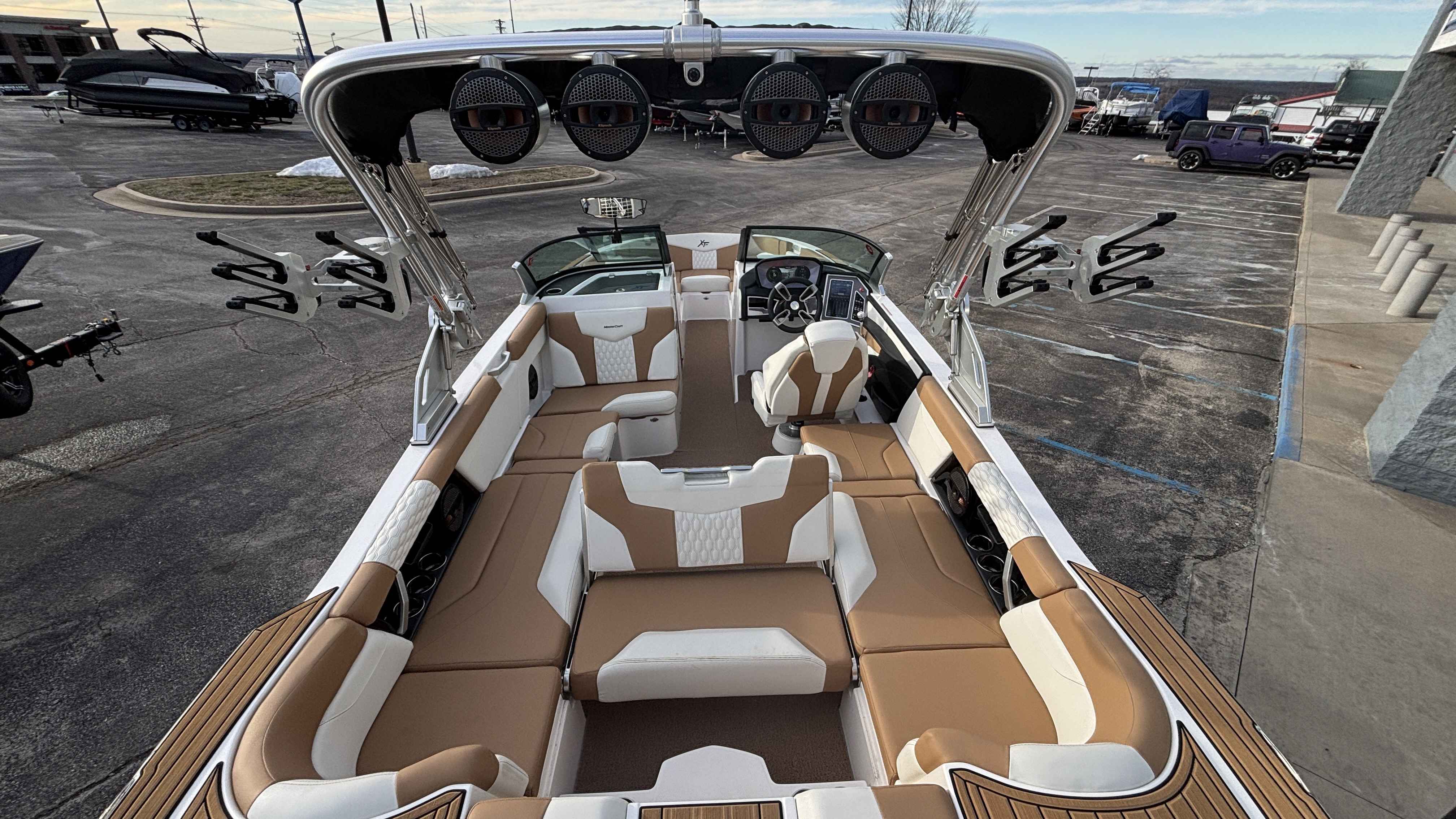 2023 MasterCraft XT24
