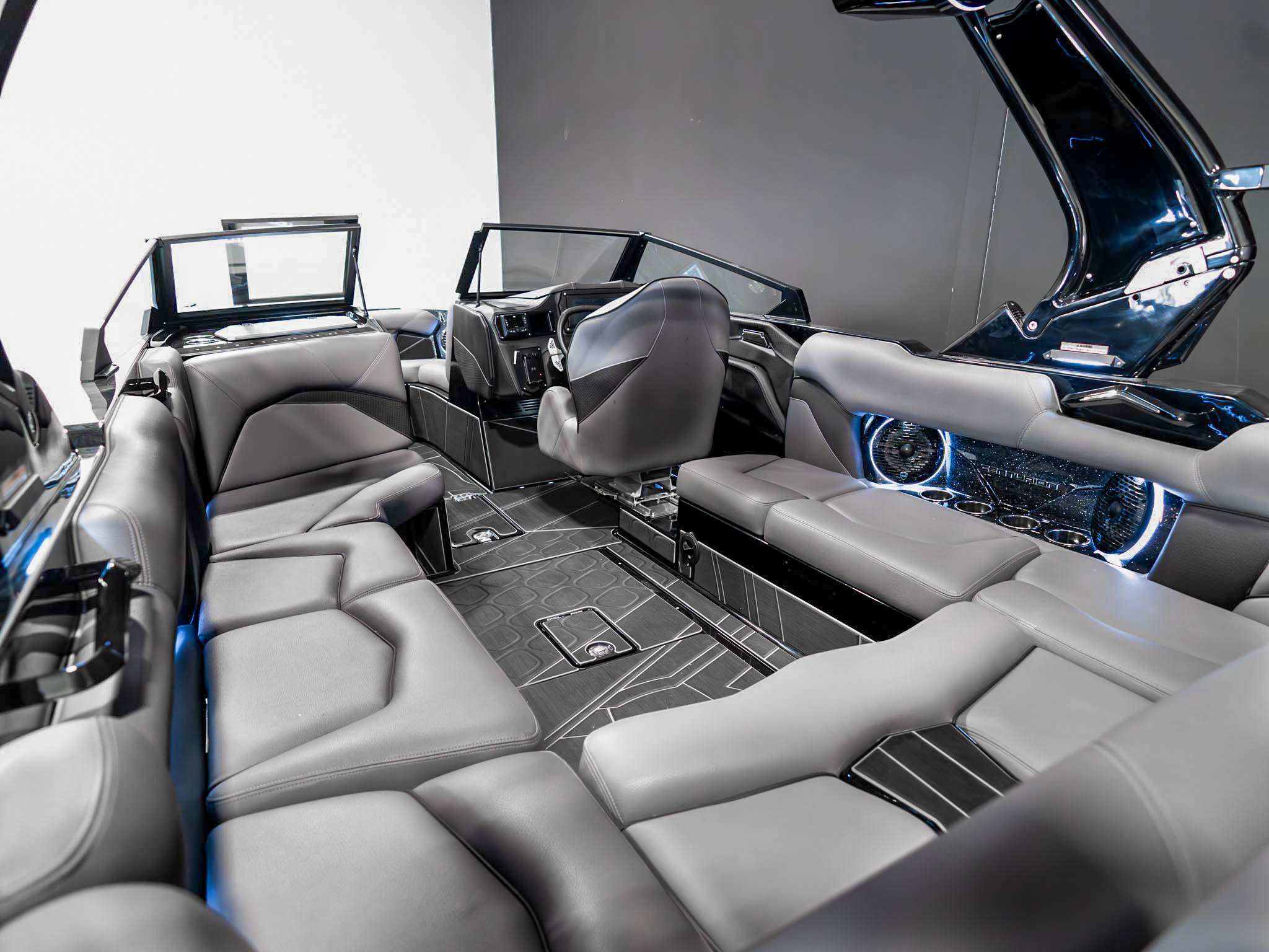 2025 Centurion Fe23 – Black / Black Flake