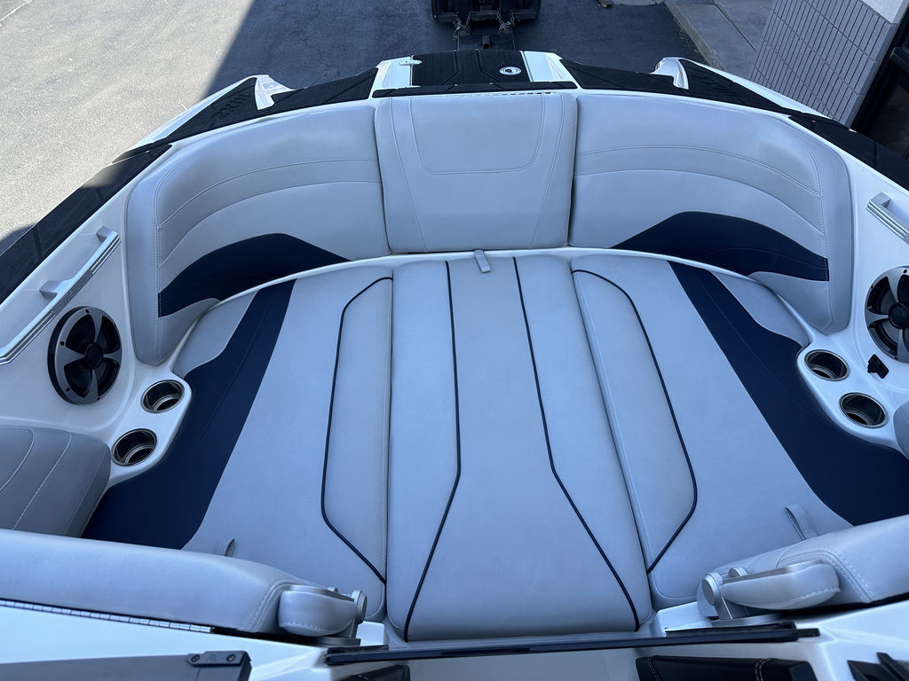 2020 Malibu Boats 22 MXZ