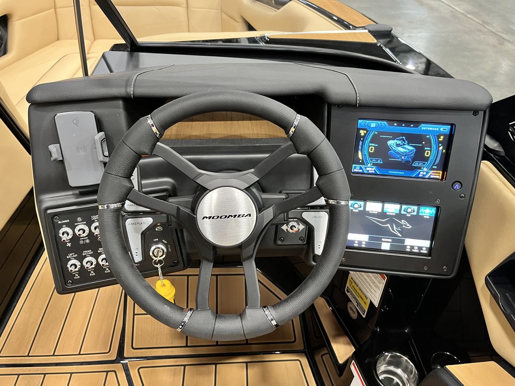 2024 MOOMBA Mojo