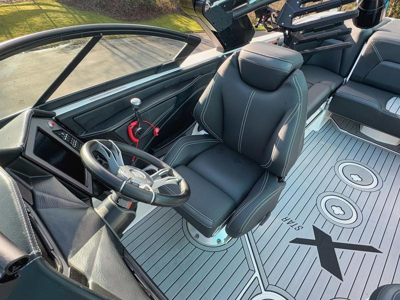 New 2023 MasterCraft XStar