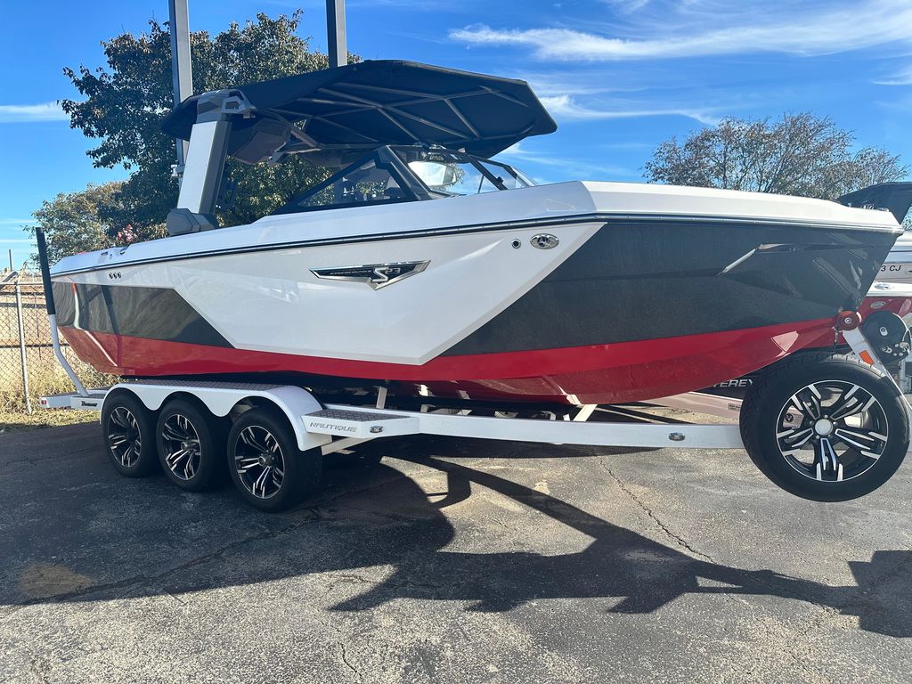 2022 Nautique S23