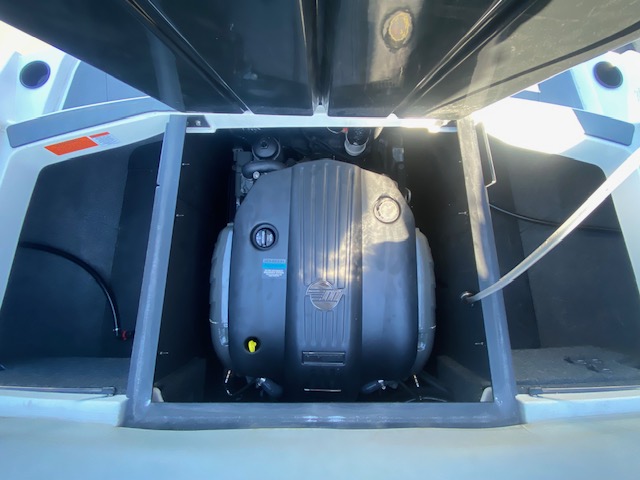 2022 Axis Wake Research T220