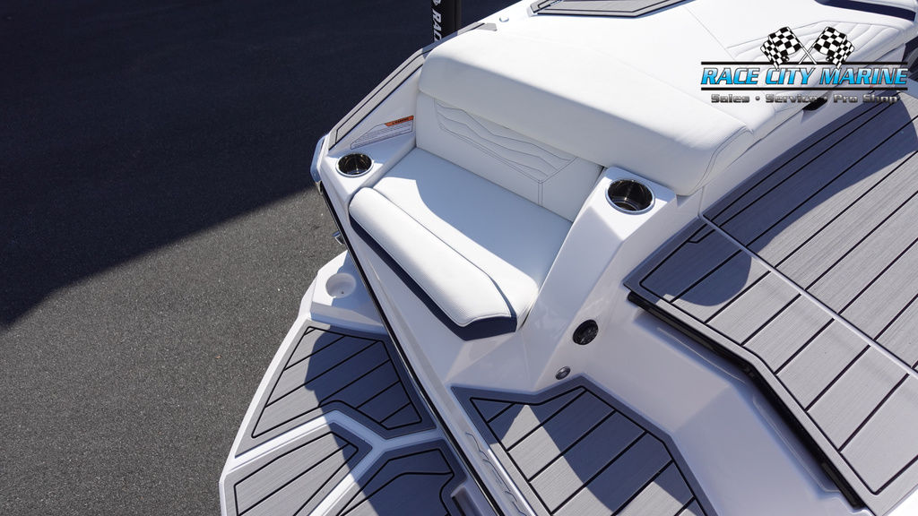2025 Nautique G23