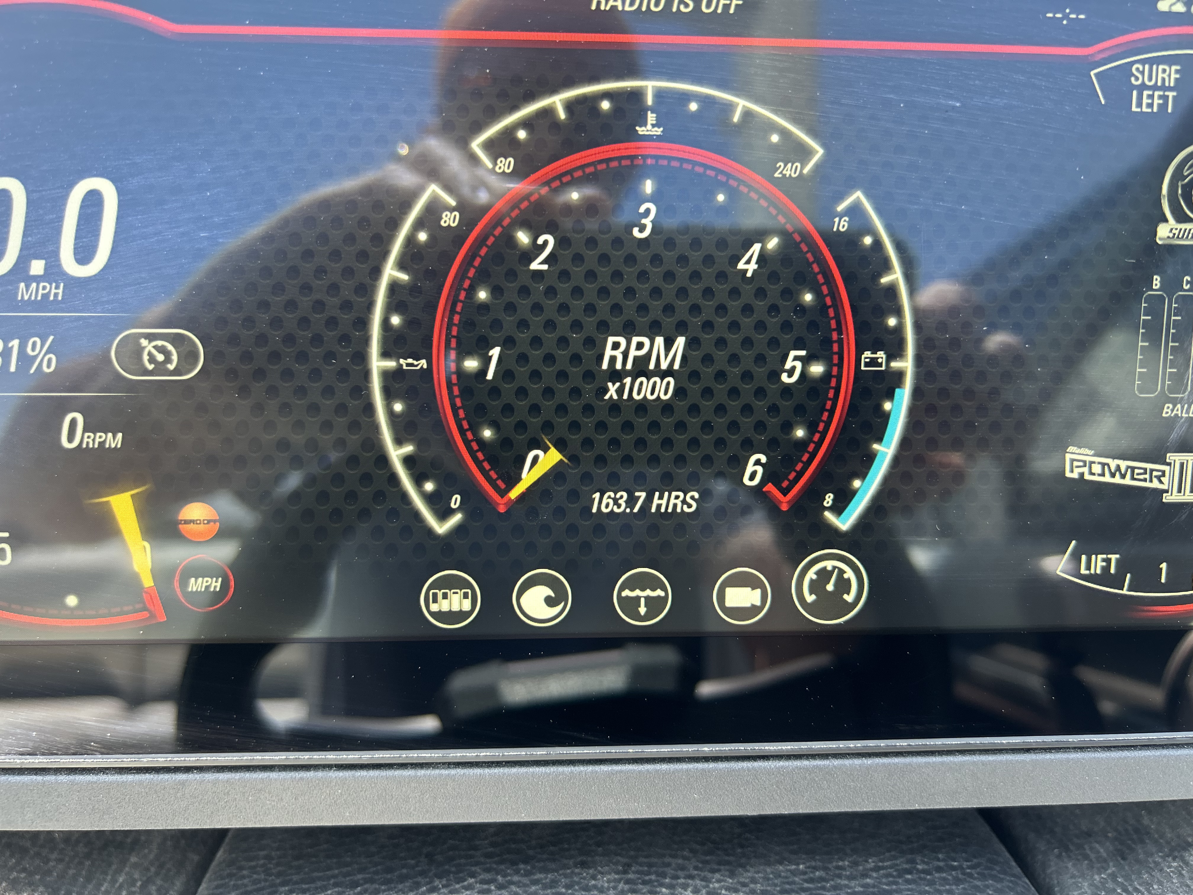 2020 Malibu 22 LSV Icon