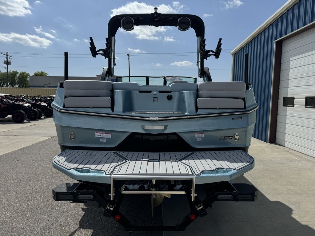 2025 MasterCraft XT23