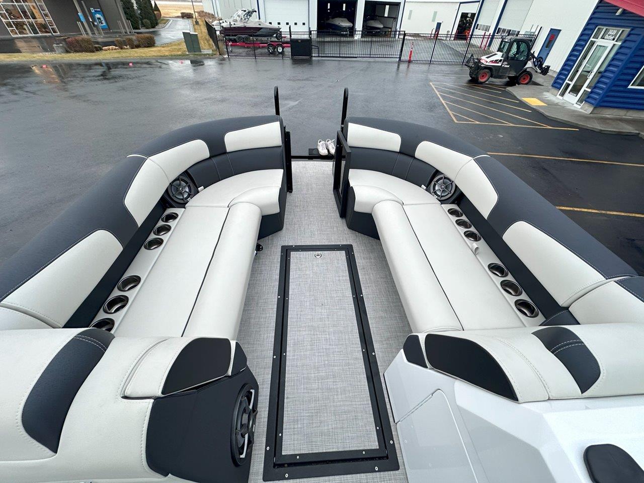 2024 Montara 25' Surf Boss