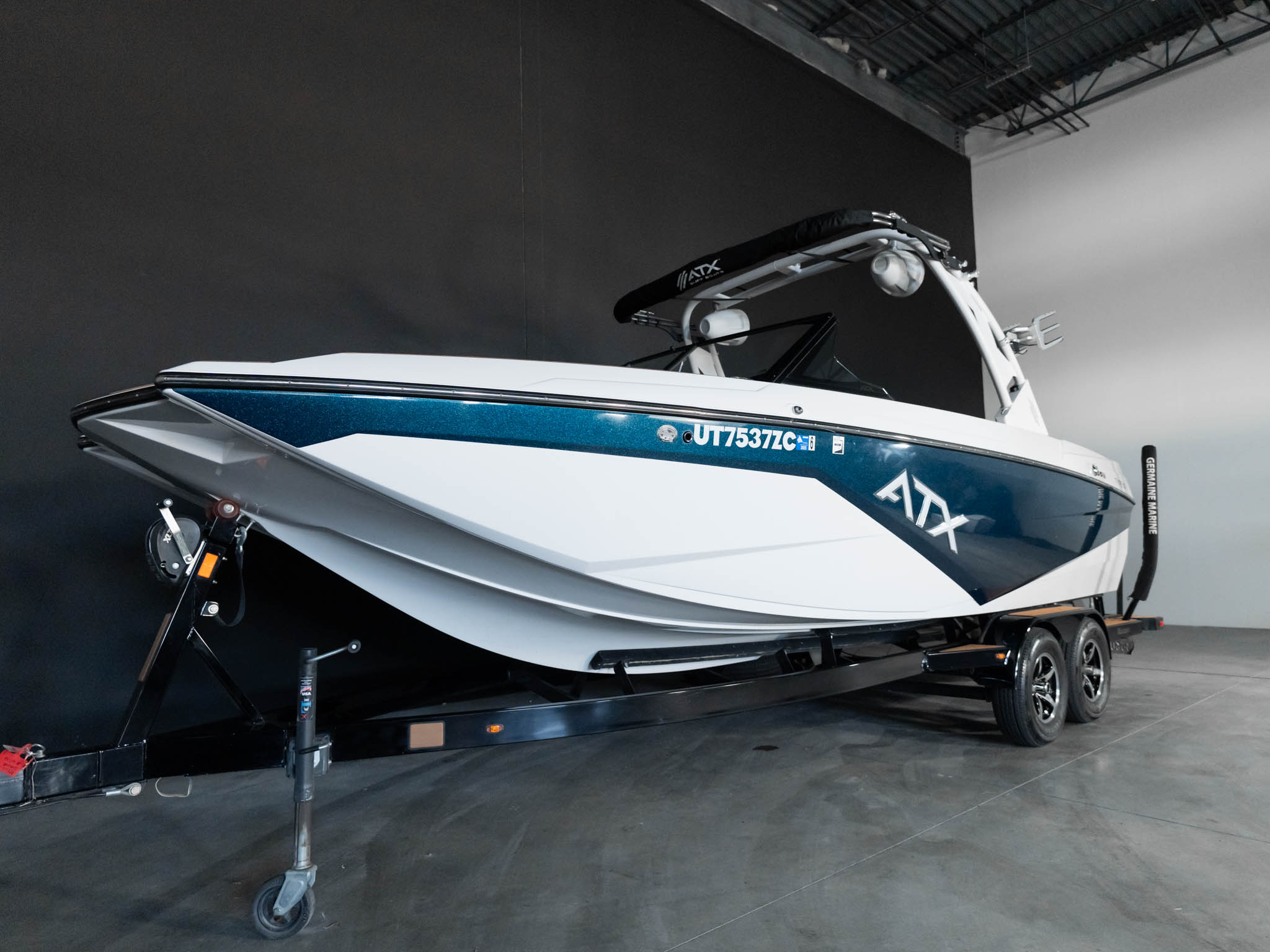 boat.Title