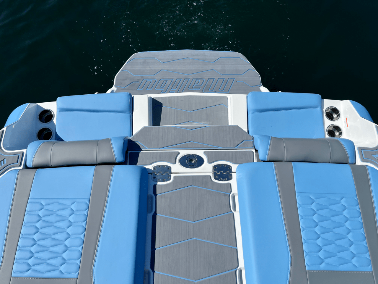 2025 Malibu 24 MXZ
