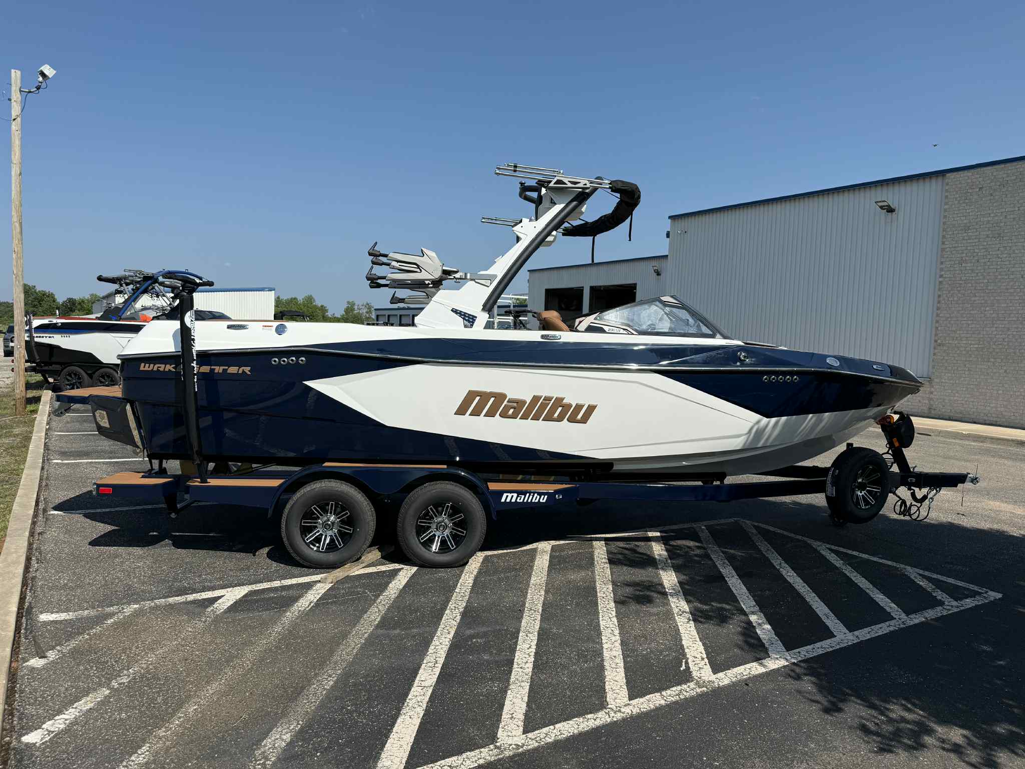 2025 Malibu 23LSV
