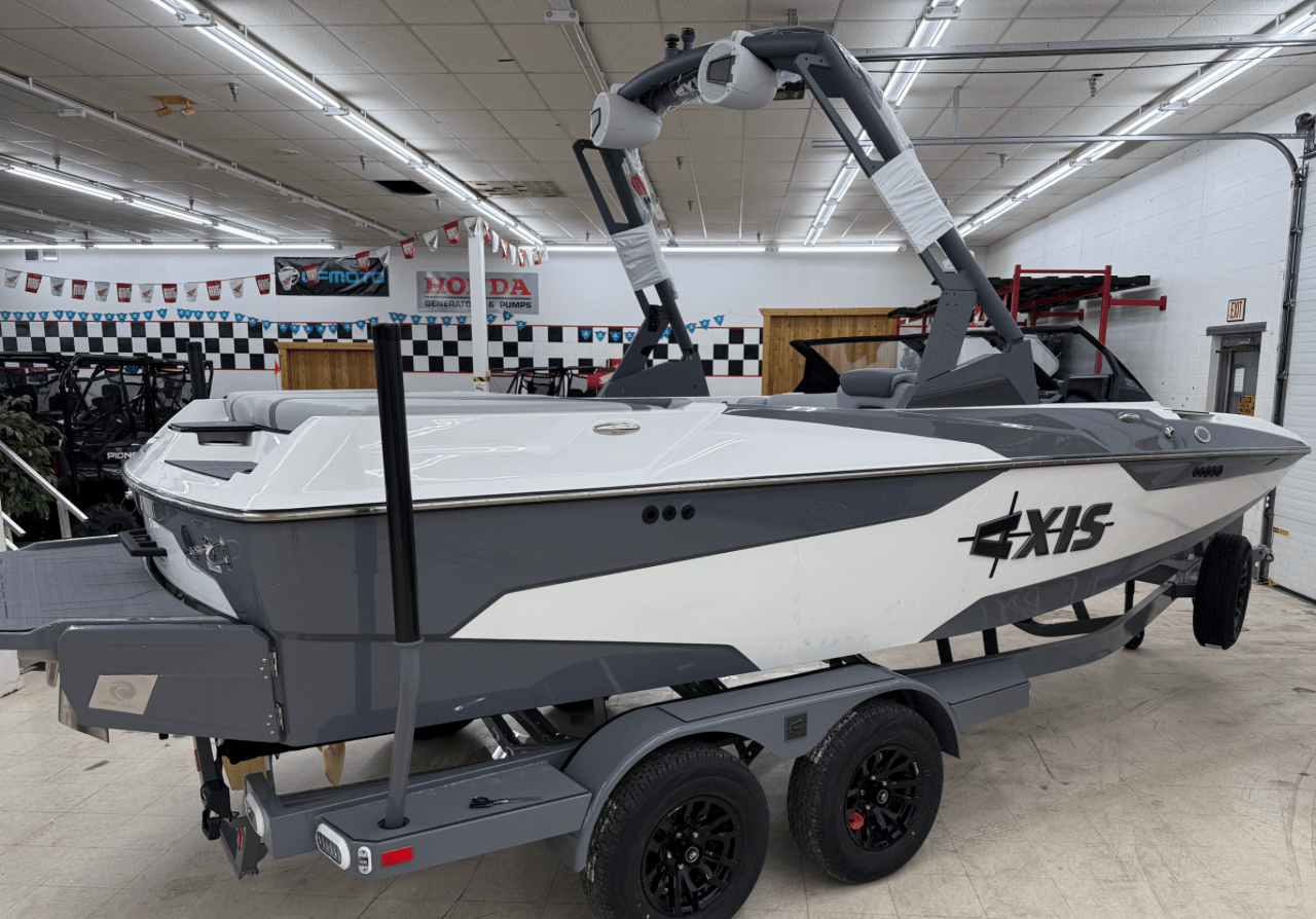boat.Title
