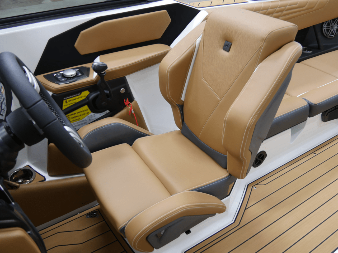 2025 Nautique S23 – Anthracite Metallic/Jet Black