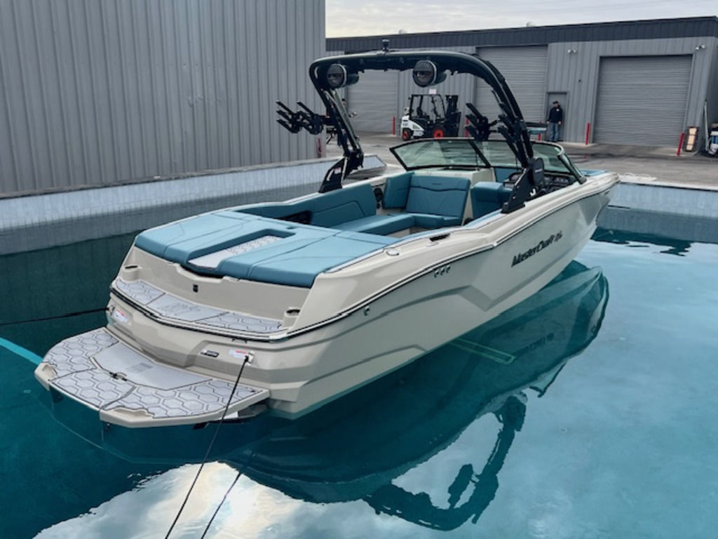 2025 Mastercraft NXT24