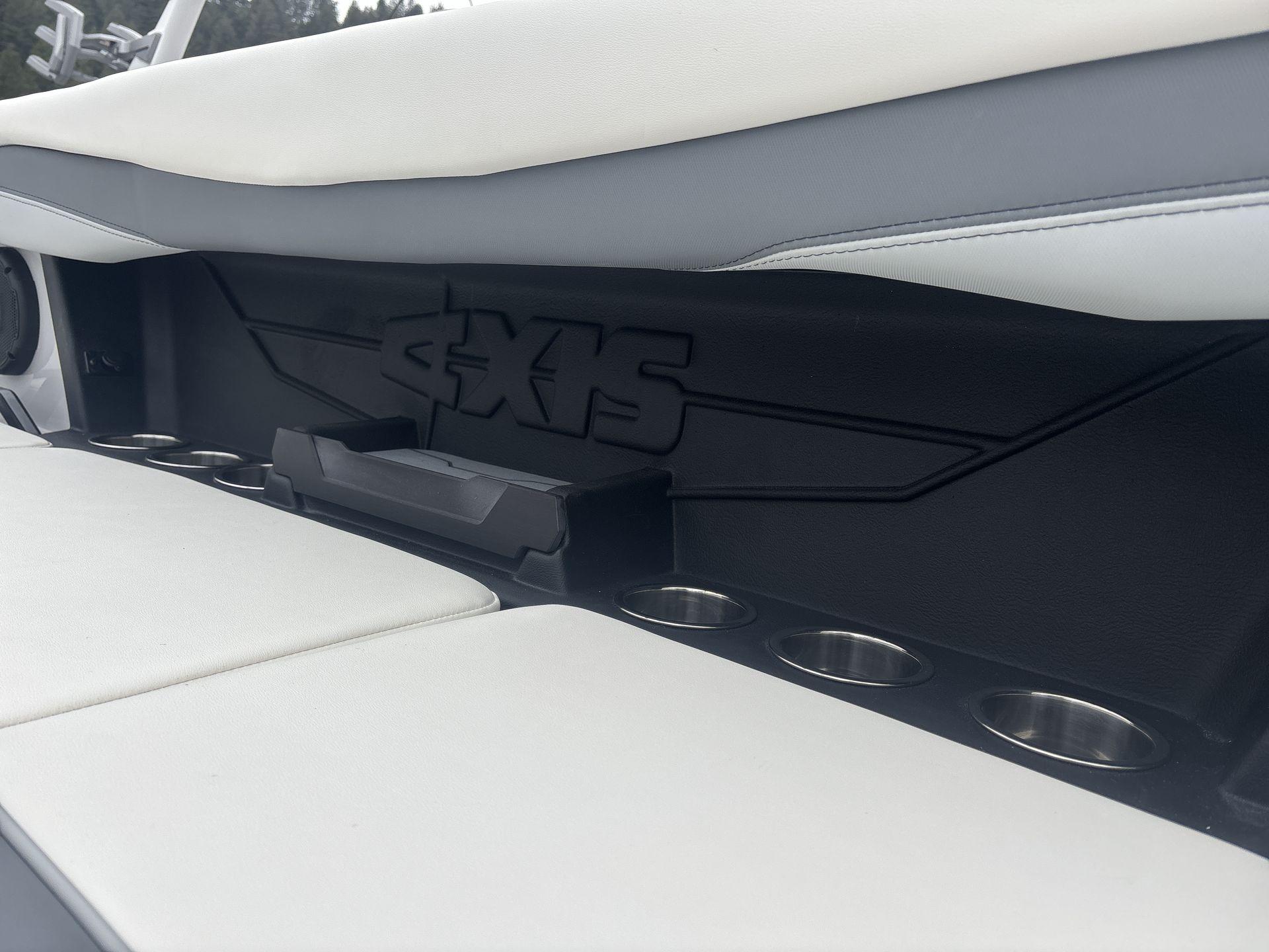 2025 Axis A225