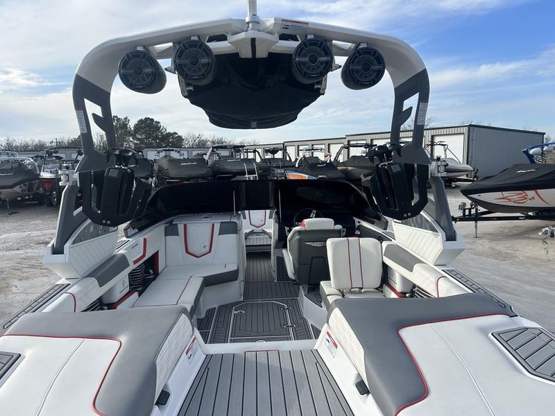 2019 Nautique G23