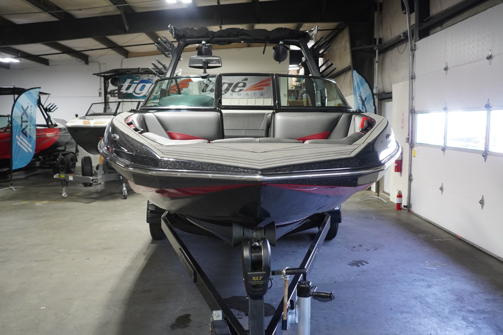 2017 Supreme Boats S211