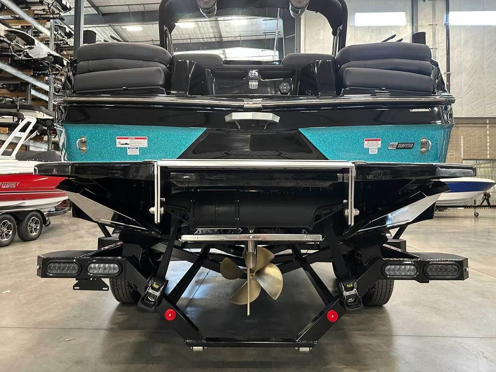 2025 MasterCraft XT22