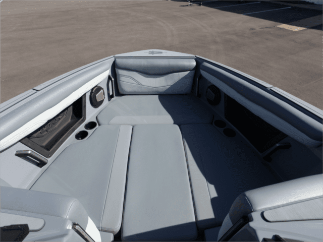 2024 Axis T250