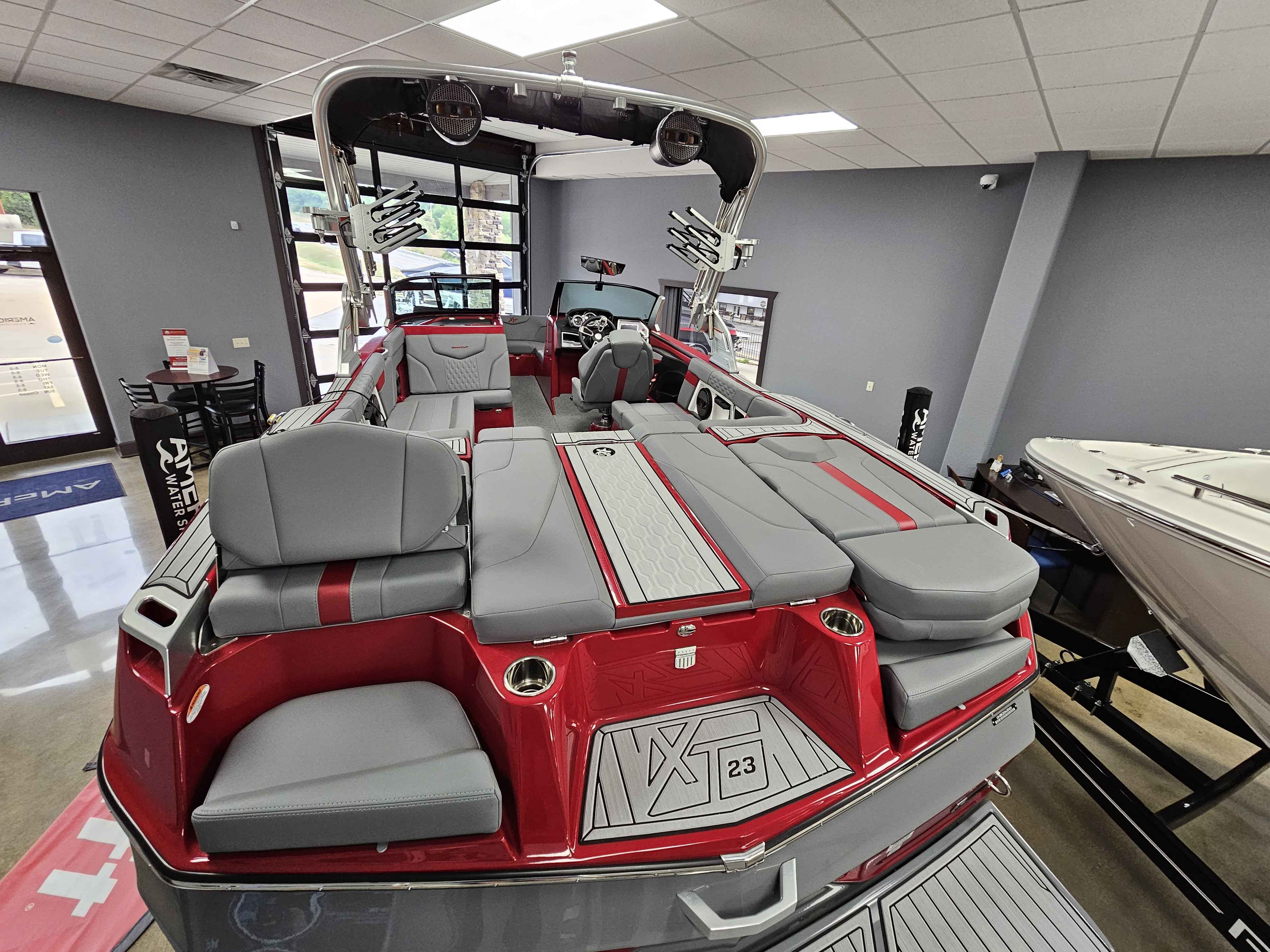 2024 Mastercraft XT23