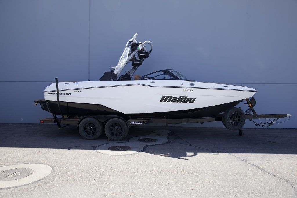 boat.Title