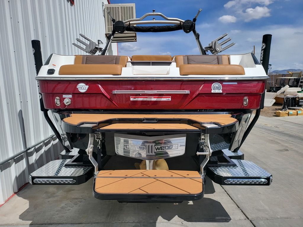2025 Malibu Boats 23 LSV