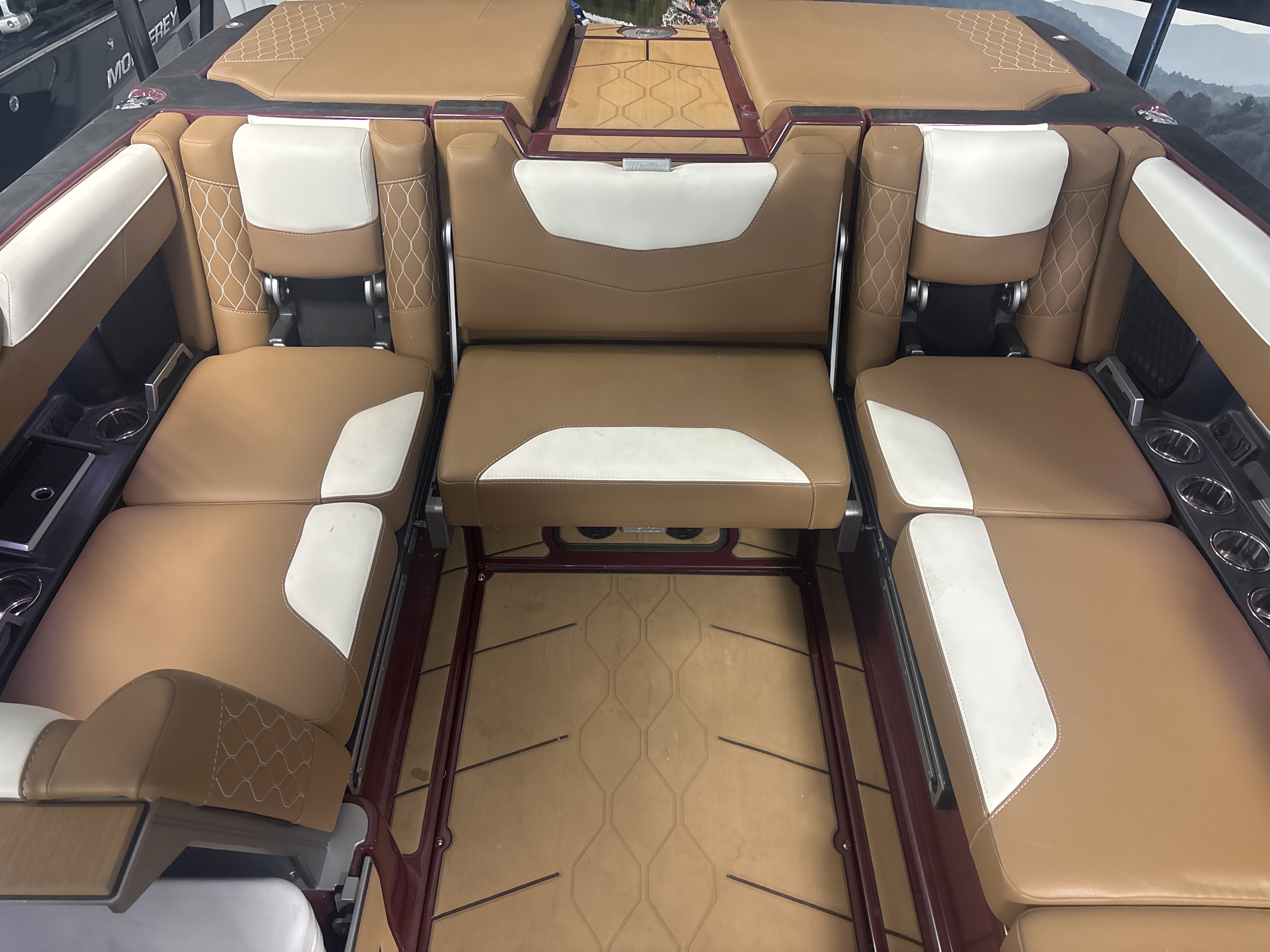 2020 Malibu M240