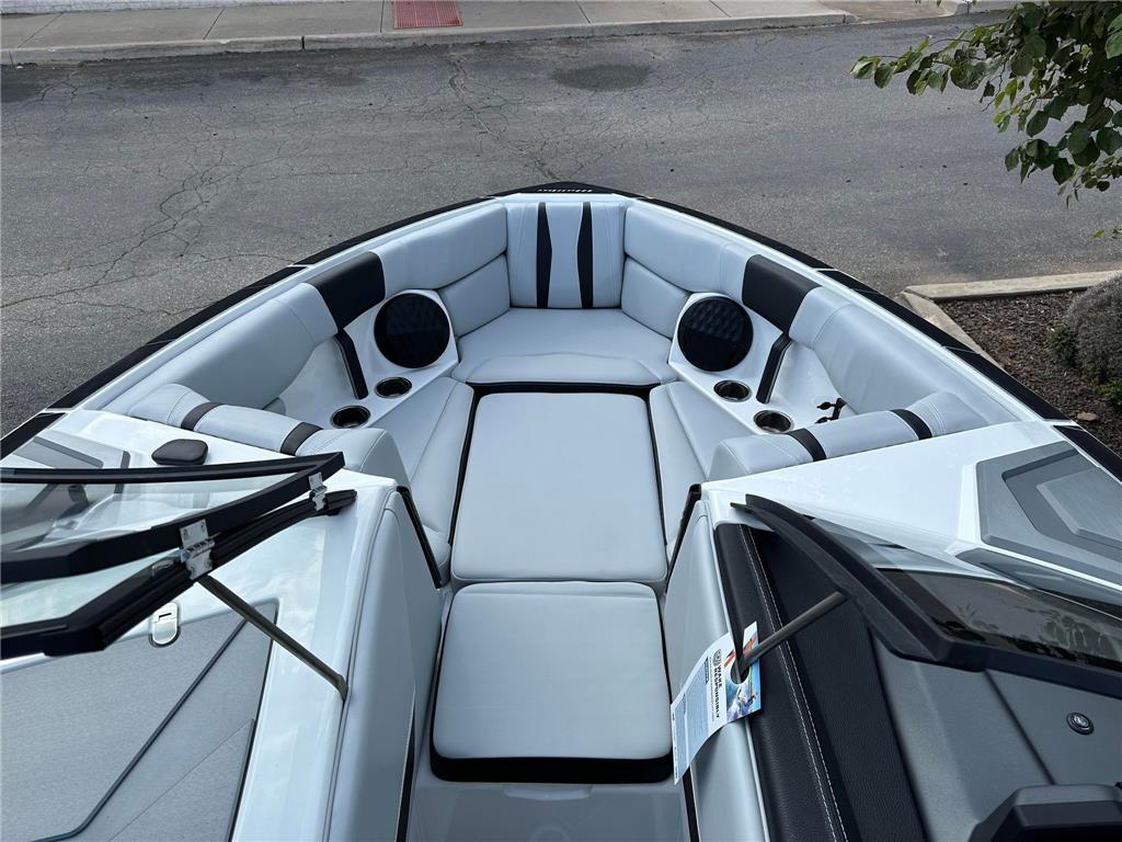 2024 Malibu 22LSV