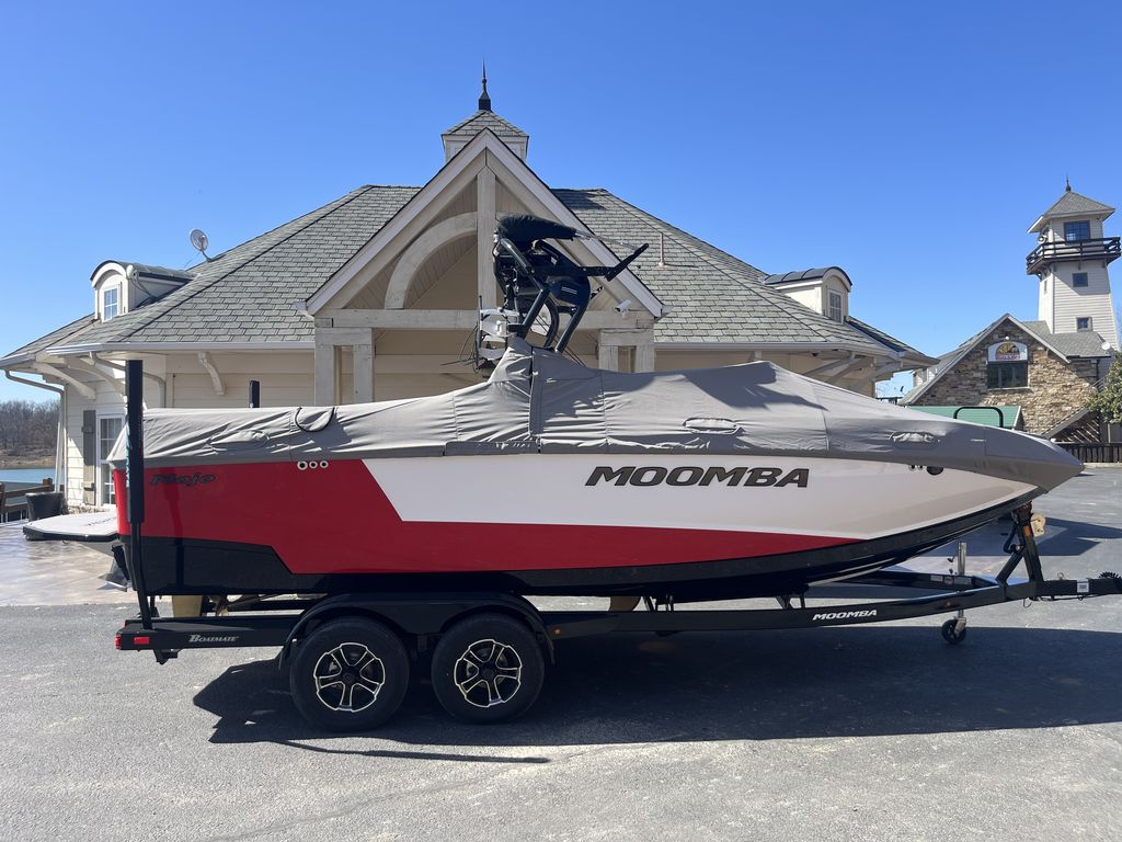 2024 moomba Mojo