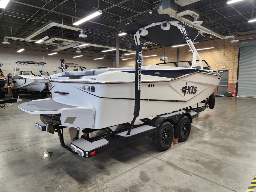 2025 Axis Wake Research T235