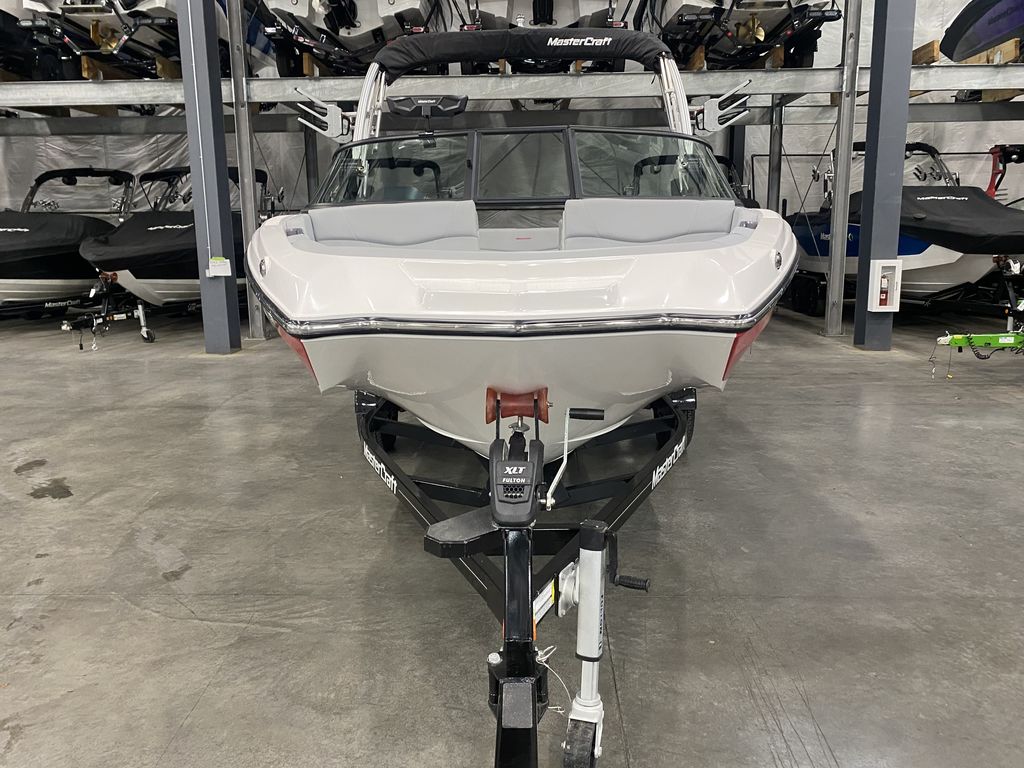 2023 MasterCraft NXT20