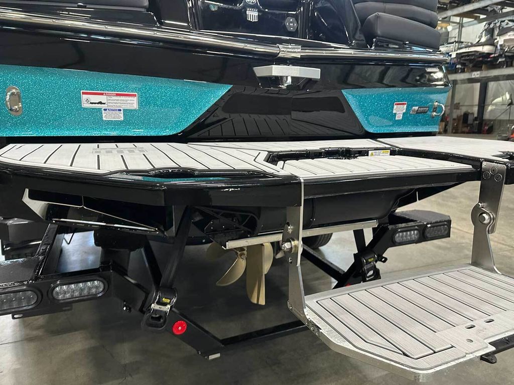 2025 MasterCraft XT22