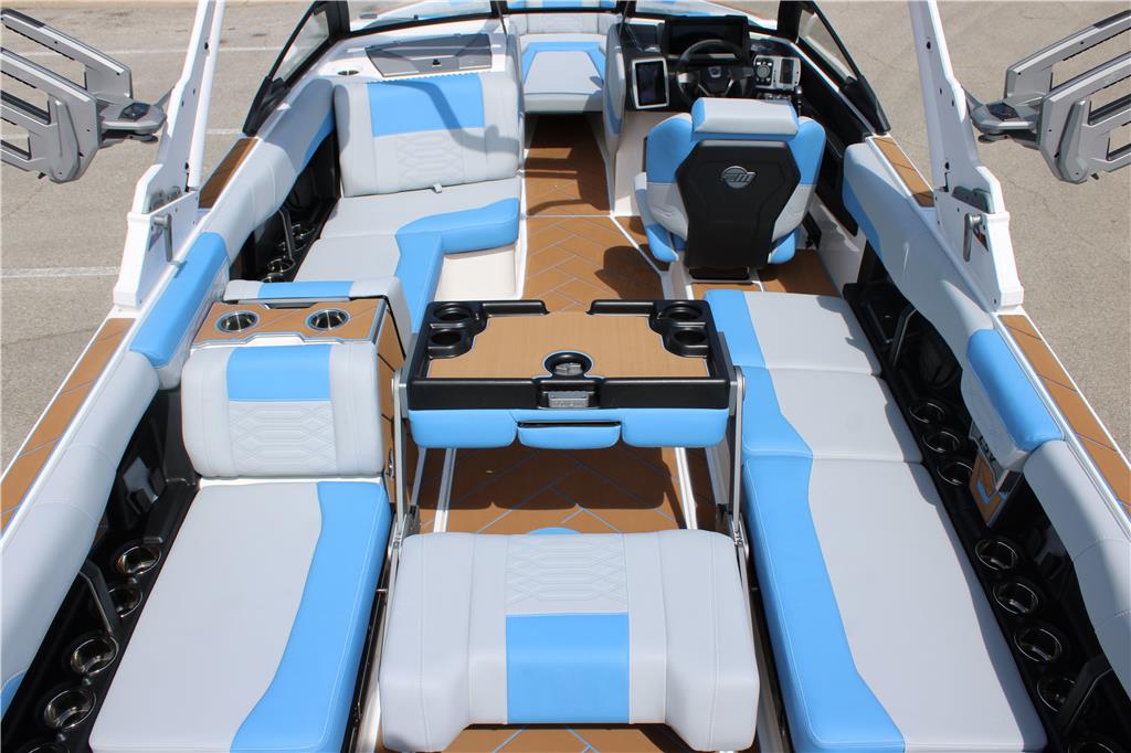 2024 Malibu 26 LSV