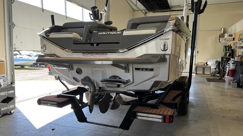 2023 Nautique G23