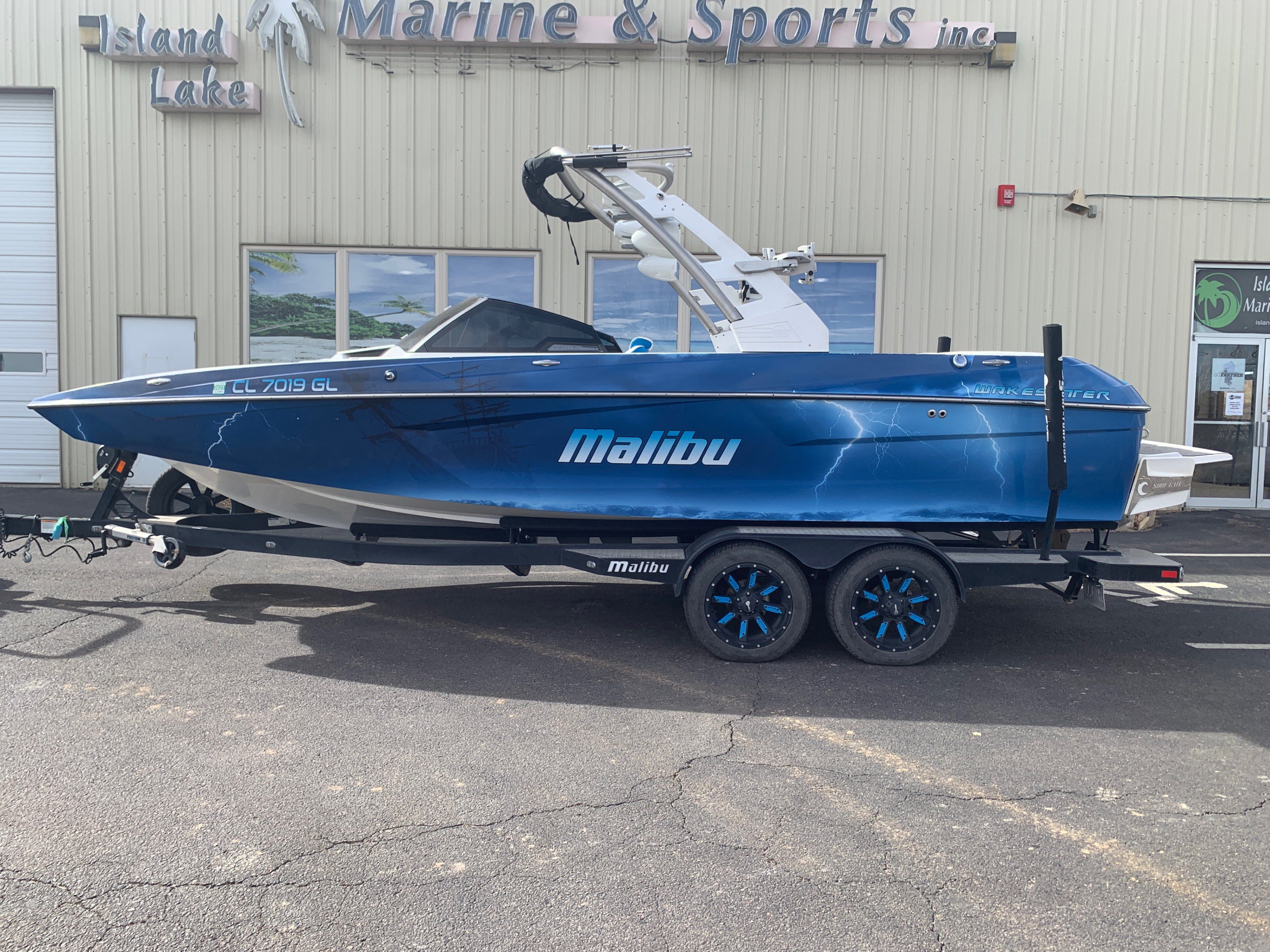 boat.Title
