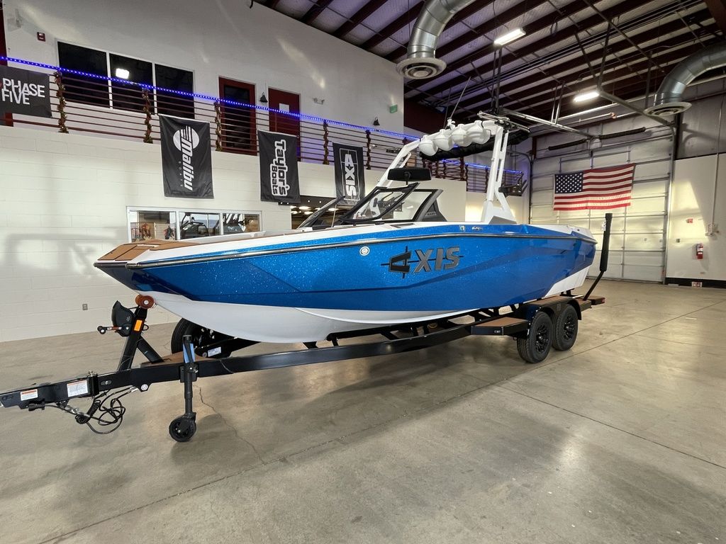 boat.Title