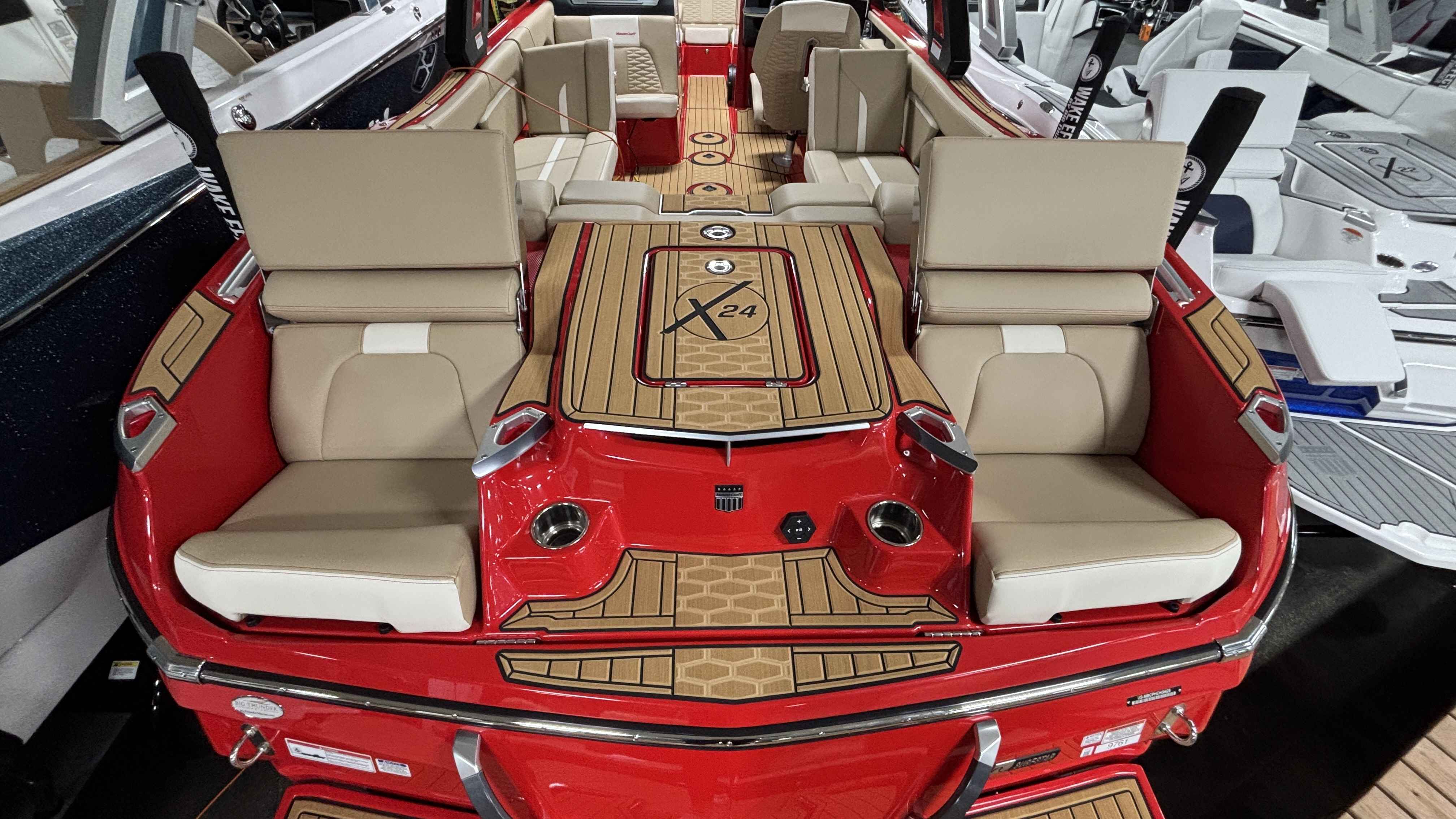 2025 MasterCraft X24