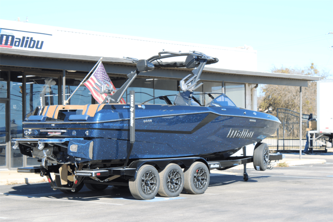 2025 Malibu 24 MXZ