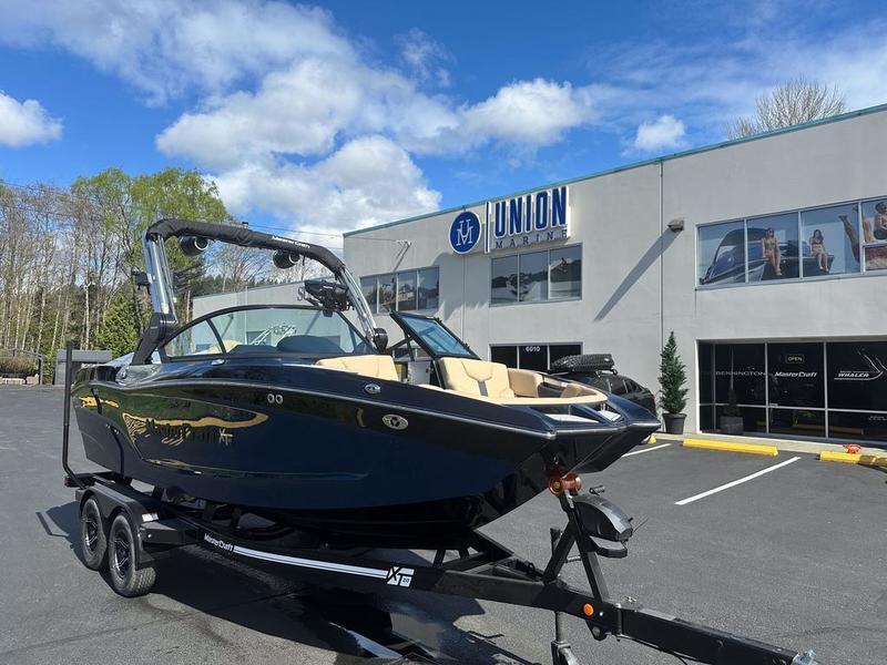 New 2024 MasterCraft XT20 Icon