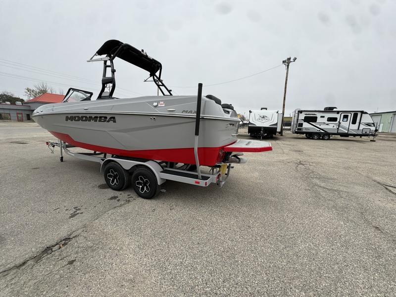 2025 Moomba Max