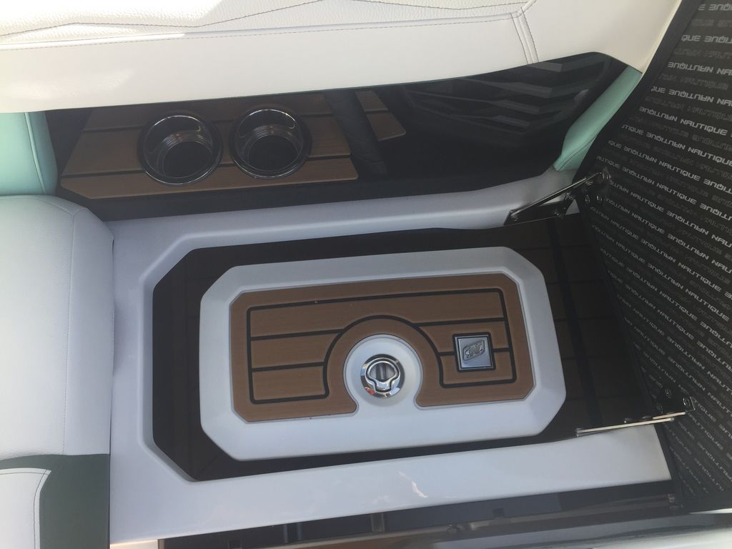2025 Nautique Super Air Nautique G21