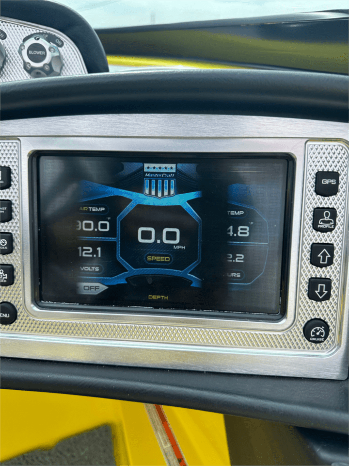2016 MasterCraft X26 Icon