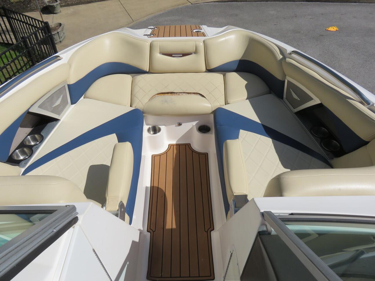 boat.Title